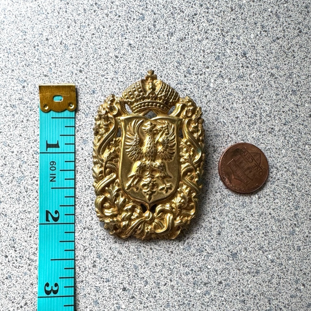 Miriam Haskell Gold coat of arms vintage 1960s brooch jewelry pin shield 50s - Picture 5 of 15